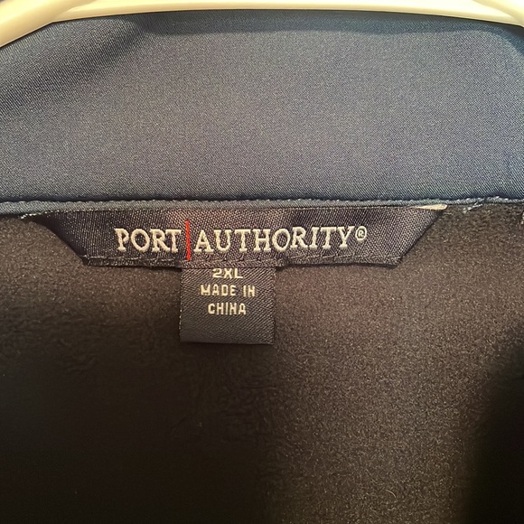 Men’s Busch Light Zip-up Jacket - Picture 3 of 5